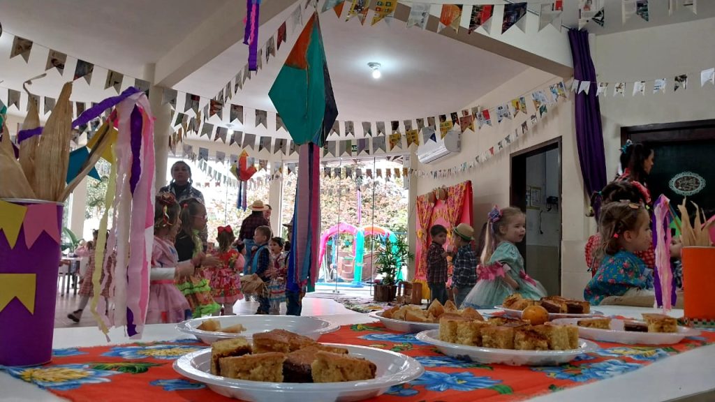 Arraial no NEI Beija Flor em Timbó promove encontro cultural para crianças