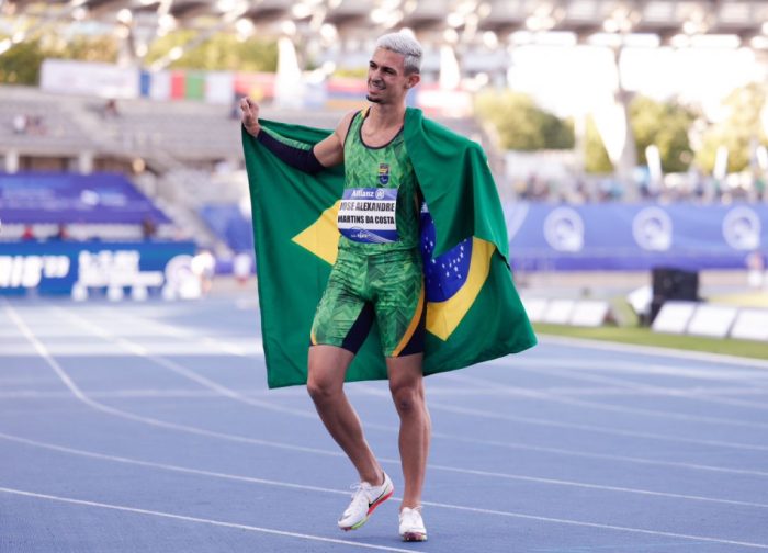 Atleta paralímpico de Blumenau conquista medalha no Mundial de Atletismo Paralímpico