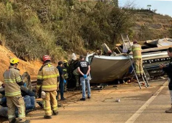 Torcedor do Corinthians relata experiência angustiante após sobreviver a acidente que deixou 7 mortos na rodovia Fernão Dias