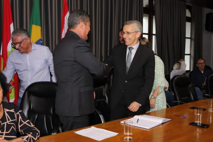 Almir Vieira assume temporariamente a prefeitura de Blumenau