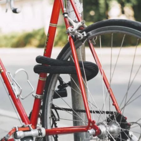 Adolescente chama a PM após ter bicicleta furtada em Pomerode