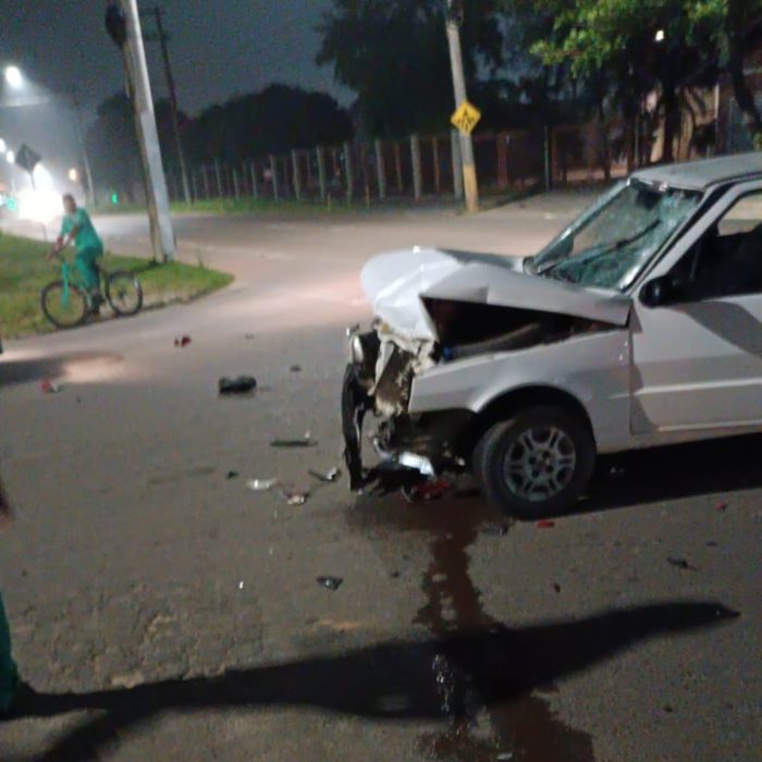 Colisão entre dois veículos deixa motociclista com suspeita de fratura em Timbó