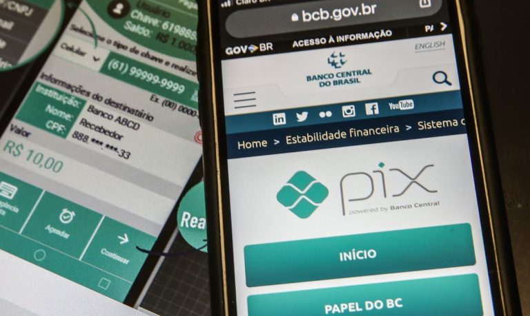 Pix atinge 152,7 milhões de transferências em um dia e bate recorde