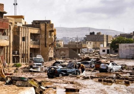 Após enchente na Líbia, milhares de corpos são encontrados e mais de 10 mil estão desaparecidos 