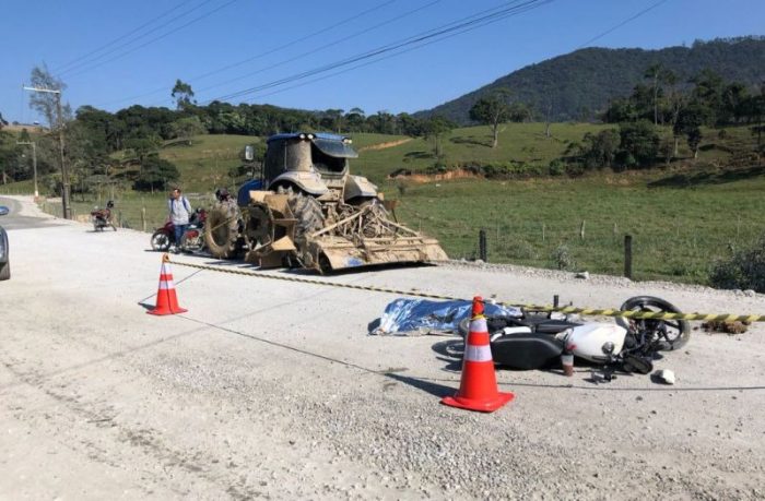 Acidente fatal deixa motociclista de 40 anos morto no Vale do Itajaí