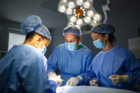 Santa Catarina realiza mais de 80 mil cirurgias eletivas em 2023