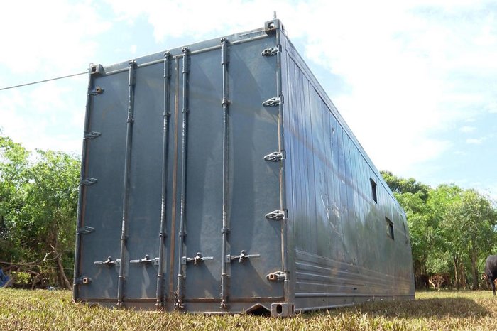 Casa container de 12 toneladas viaja mais de 350 quilômetros pelo Rio Uruguai durante enchente