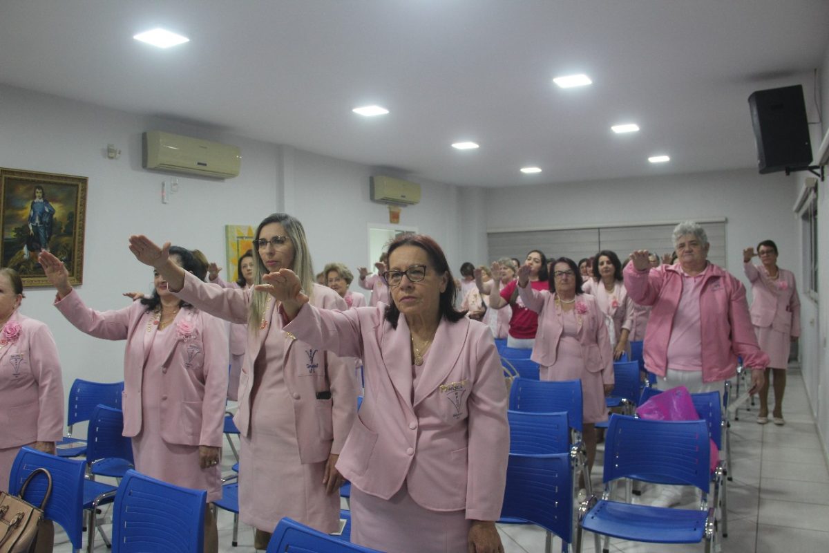 Rede Feminina de Combate ao Câncer de Indaial celebra 33 anos com homenagem especial