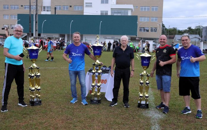 Tamo Junto F.P. garante o título do 33º Campeonato Municipal de Futebol de Campo de Timbó