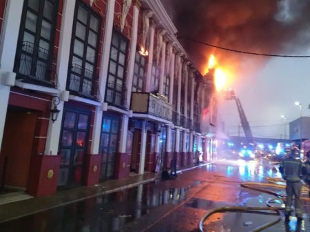 Incêndio em complexo de boates na Espanha deixa 13 mortos e muitos desaparecidos