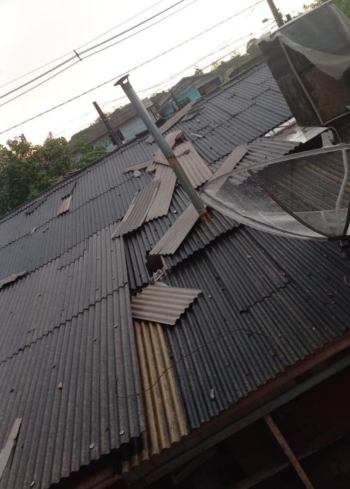 Forte temporal deixa 200 casas sem energia e outras 16 destelhadas em Chapecó