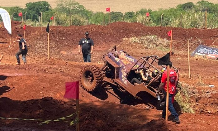 Pilota indaialense vence a 6ª etapa do campeonato Radical Brasileiro 4x4