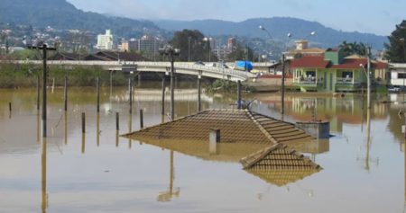 Previsão de chuvas eleva cota de inundação em Rio do Sul para 9 metros