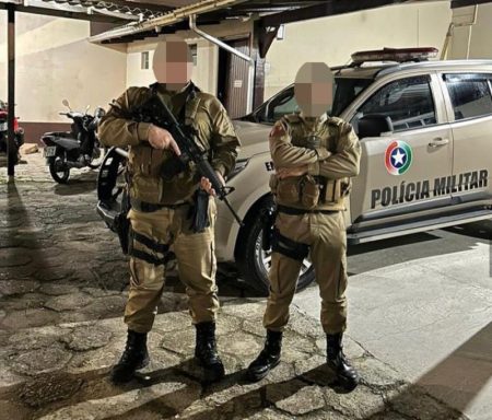 Sargento da PM de Itajaí é preso após coordenar operação ilegal contra moradores de rua