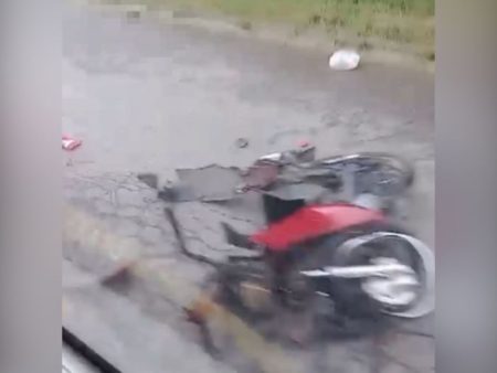 Motociclista de 72 anos morre em colisão contra carro em Brusque