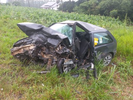 Condutor de 28 anos morre após grave colisão durante a manhã em Ituporanga