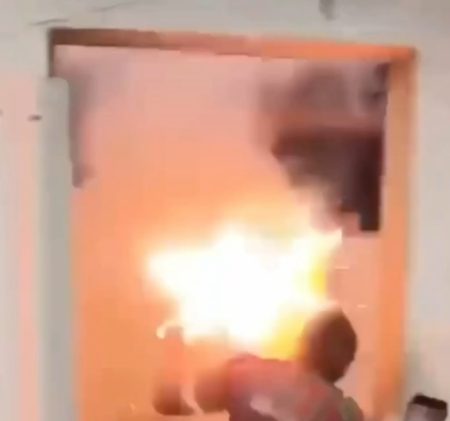 Torcedor do Fluminense quase causa tragédia após soltar fogos de artifício dentro de casa