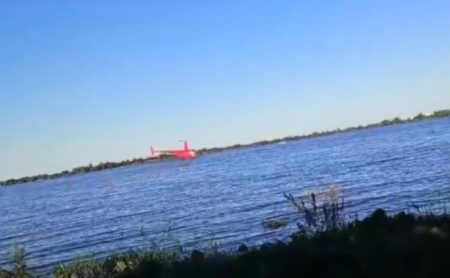 Piloto morre e 3 pessoas ficam feridas após helicóptero cair dentro do Rio Paraná
