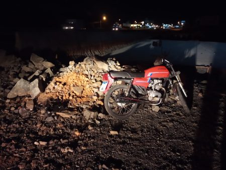 Motociclista é encontrado gravemente ferido após acidente de moto em Indaial 