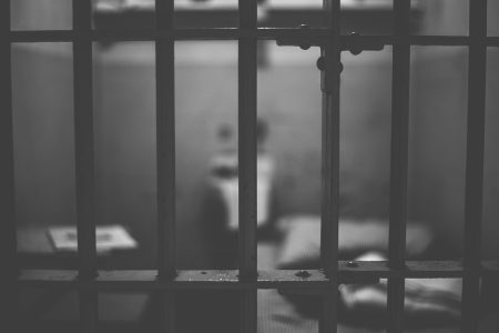 Homem com mandado de prisão por furto e crime ambiental é preso em Pomerode