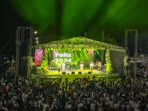 Festa da Virada de Timbó reúne milhares de pessoas para celebrar a chegada de 2024 no Parque Central