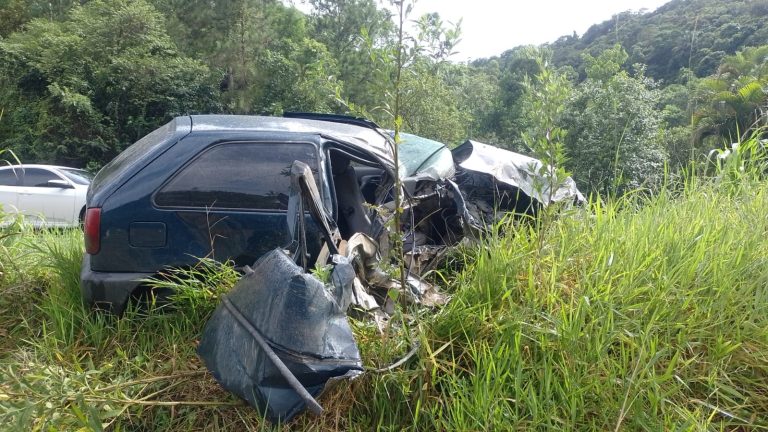 Acidente de trânsito na BR-470, em Ibirama, mobiliza bombeiros e helicóptero Arcanjo