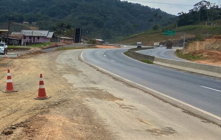 DNIT alerta para interdição total da BR-470 em Gaspar nesta terça-feira 