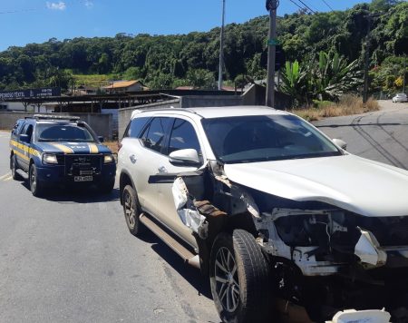 Homem acusado de feminicídio é preso após perseguição em Blumenau 