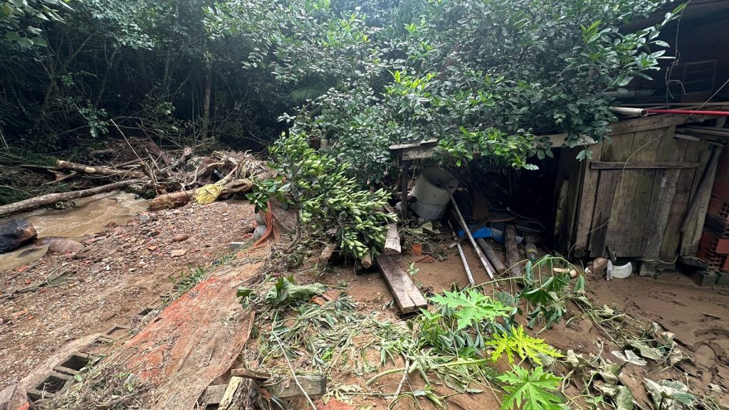 Apiúna decreta emergência após chuva forte; pelo menos 35 famílias estão isoladas