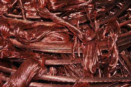 Empresa em Rodeio tem 25 metros de cabo de cobre furtados