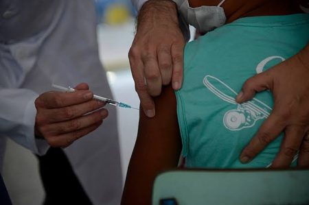 STF Suspende Decretos de SC e Determina Vacinação Obrigatória de Crianças contra COVID-19