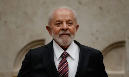 Regulação das redes sociais no Brasil é defendida por Lula no STF