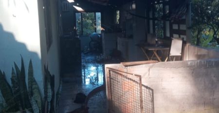 Vazamento de gás provoca incêndio em residência às margens da BR-470 em Indaial