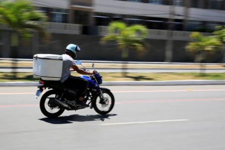 Fiscalização em Indaial revela transporte irregular de material biológico por motoboy