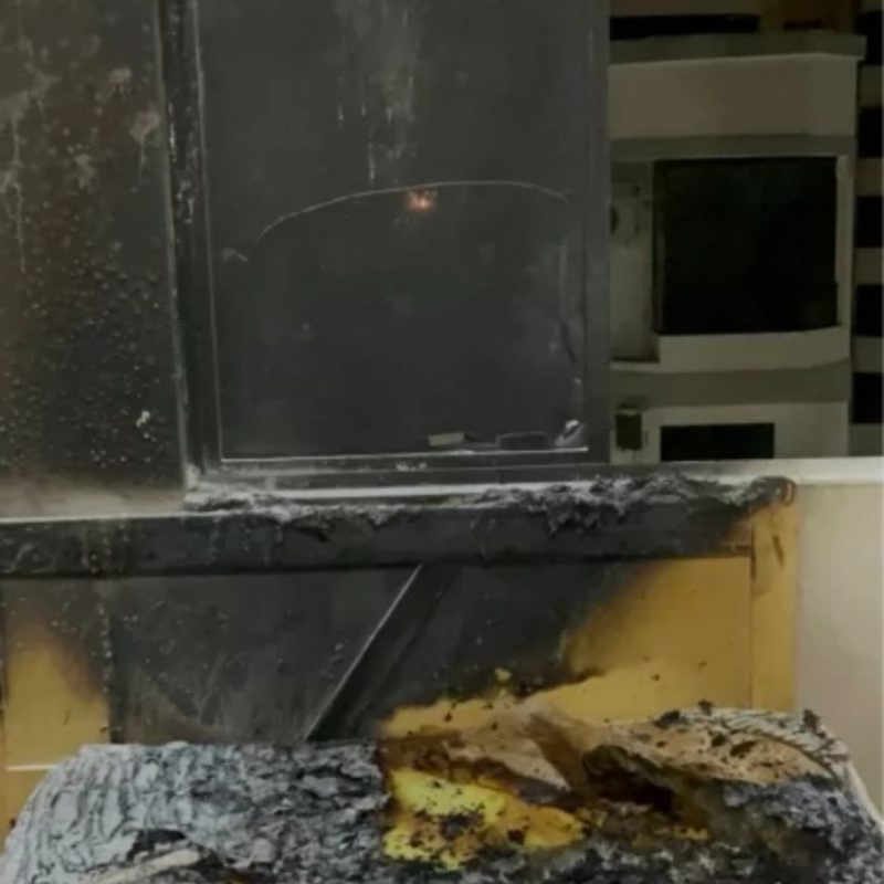 Celular explode durante carregamento e causa incêndio em apartamento de BC