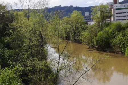 Governador anuncia data para início da dragagem do Rio Itajaí-Açu para mitigar enchentes no Vale
