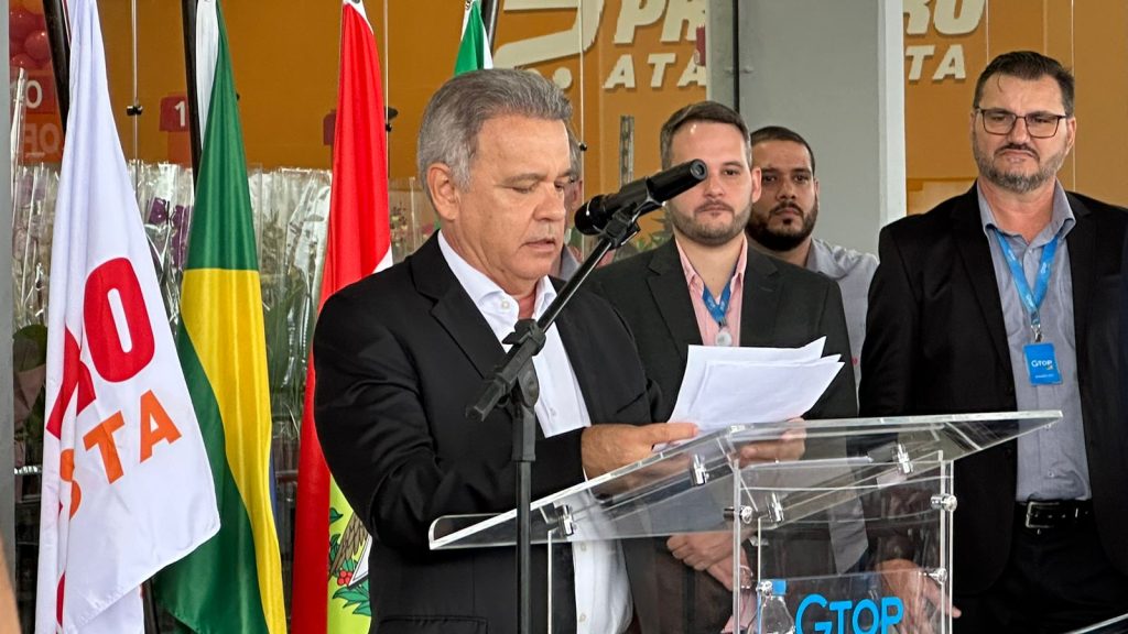 Inauguração do Preceiro Atacadista atrai multidão em Rodeio; 55 empregos foram gerados