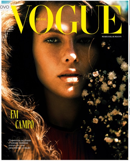 Modelo catarinense Maria Klaumann, aos 22 anos, brilha na capa da Vogue