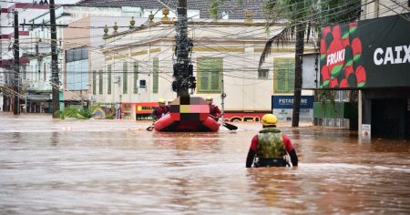 Equipes do CBMSC em Ação: mais de 300 pessoas foram resgatadas no Rio Grande do Sul