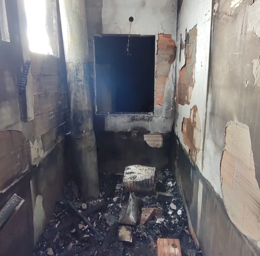 Incêndio em edificação mista de Ituporanga mobiliza bombeiros durante a tarde de terça
