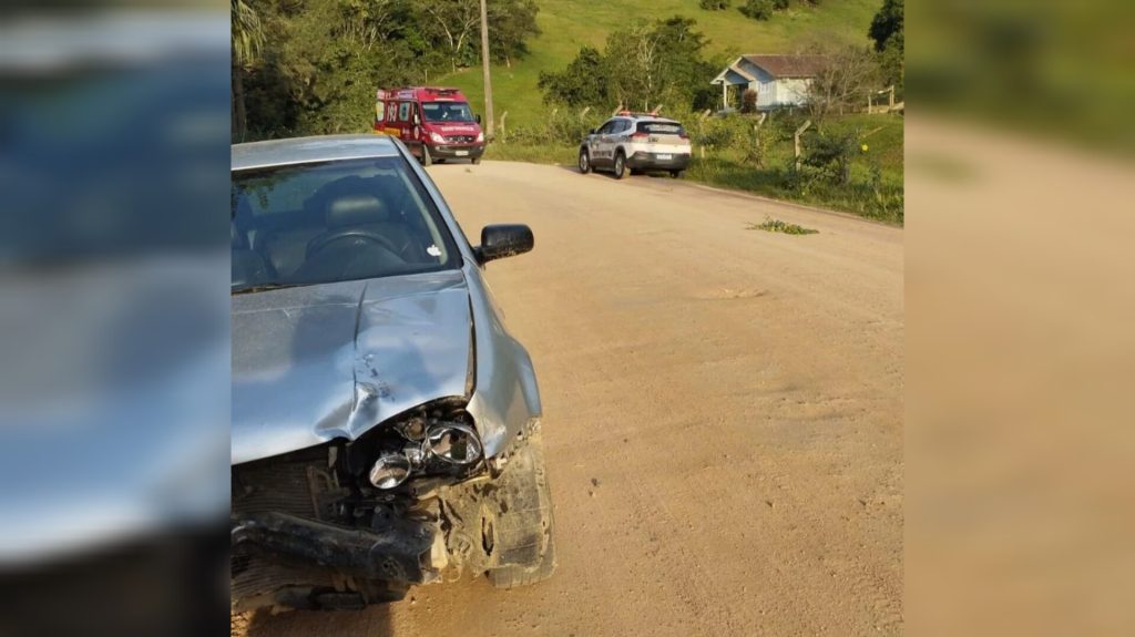 Colisão em Ibirama deixa jovem de 25 anos gravemente ferida 