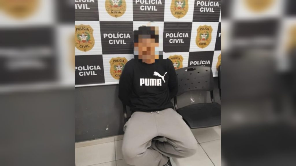 Homem armado é preso em SC após ameaçar realizar disparos dentro de condomínio 