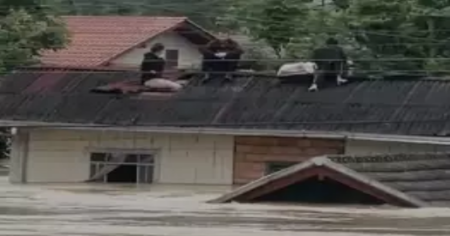 Defesa Civil enfrenta escassez de recursos enquanto mais de 250 pessoas pedem socorro em meio às inundações RS