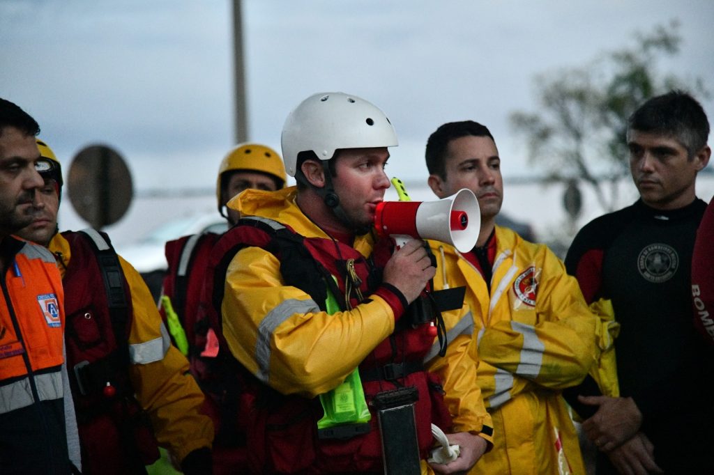 SC passa a ter a maior equipe de bombeiros militares em apoio ao Rio Grande do Sul