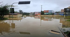 20 municípios registram ocorrências e 117 pessoas ficam desalojadas por conta da chuva intensa em SC