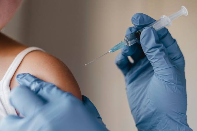 Em SC, campanha de vacinação contra a gripe é ampliada para todas as pessoas com mais de 6 meses