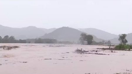 Rio Taquari atinge 24 metros e ultrapassa cota de inundação em cidade do RS
