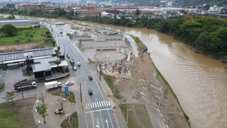 Jaraguá do Sul cria parque que inunda de propósito para combater enchentes