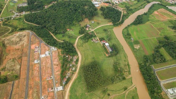 Jaraguá do Sul cria parque que inunda de propósito para combater enchentes