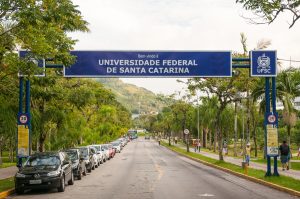 Professores da UFSC decidem encerrar a greve